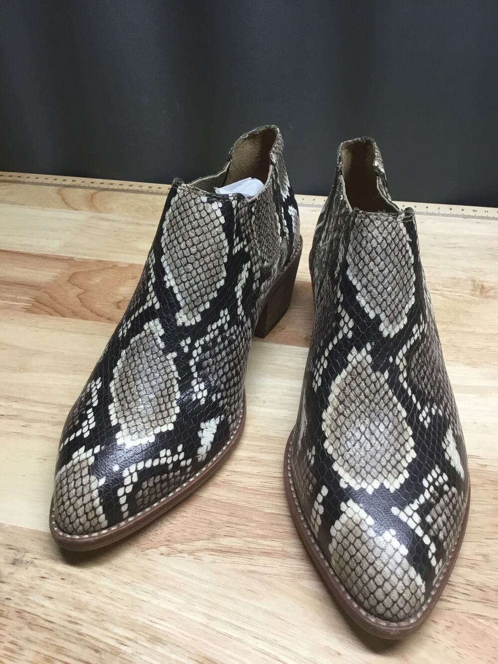 Madewell The Jess Ankle Bootie Women's 6.5 Snake Print Pointed Toe Slip On
